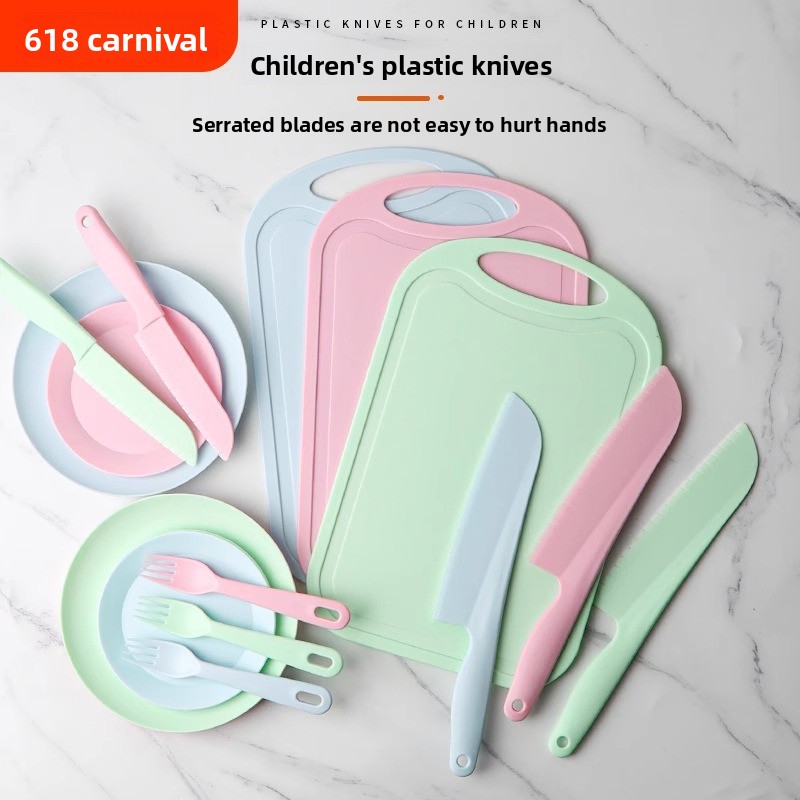 Baby Food Knife Set - 滑り止め加工のプラスチック製キッチンナイフ（果物用）、野菜用ナイフセット、まな板、ベビーフードセット。