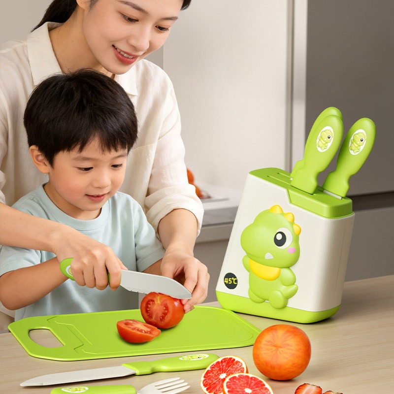 Baby Food Knife Set - 子供用キッチンおもちゃセット、リアルなカット可能な調理用ボードとナイフ付き、赤ちゃんにも安全、女の子向けの完璧なおもちゃ、ごっこ遊びに最適