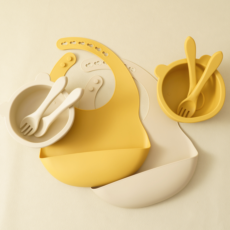 Baby Food Equipment - 赤ちゃん用シリコン皿,食品用,サッカーボウル,プレート,スプーン,フォーク,防水よだれかけ,卸売り