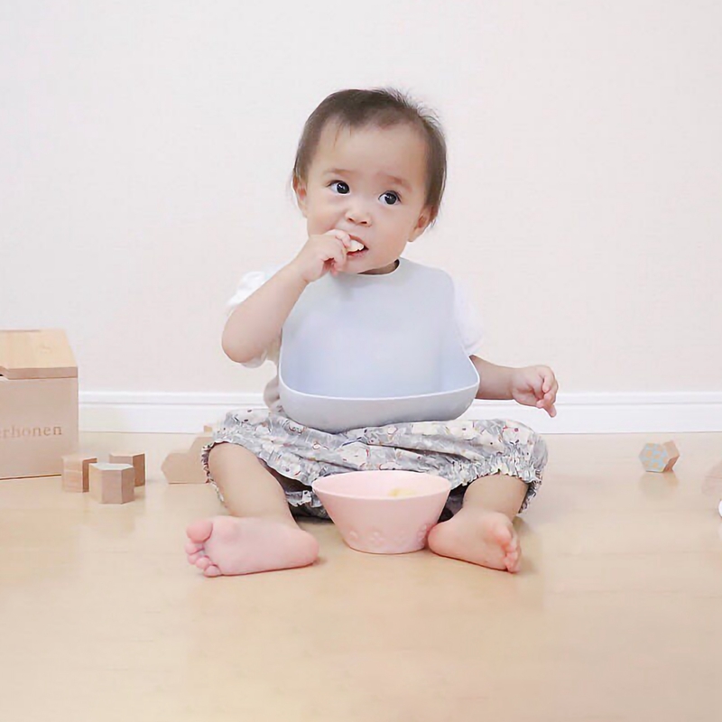 0〜3歳の赤ちゃん用のBPAフリーのシリコンよだれかけ,お手 - Easy Baby Food のレビューと価格