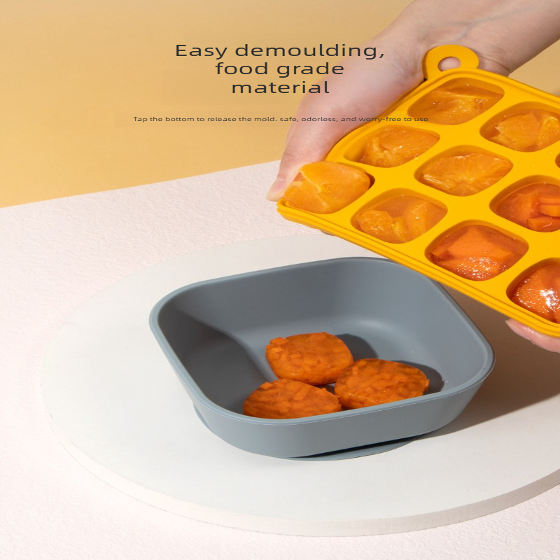 プラチナシリコン製ベビーフード冷凍トレイ 蓋付き 8/12個 - Easy Baby Food のレビューと価格