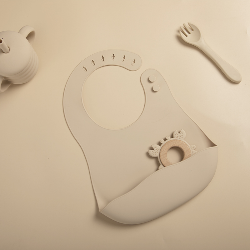 赤ちゃん用の調整可能なシリコンよだれかけ,新生児用の防水よだ - Baby Food Apron のレビューと価格
