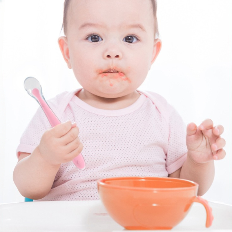 BPA フリーベビーシリコーンスプーン第一段階幼児ソフトスプ - Baby Food Guide のレビューと価格